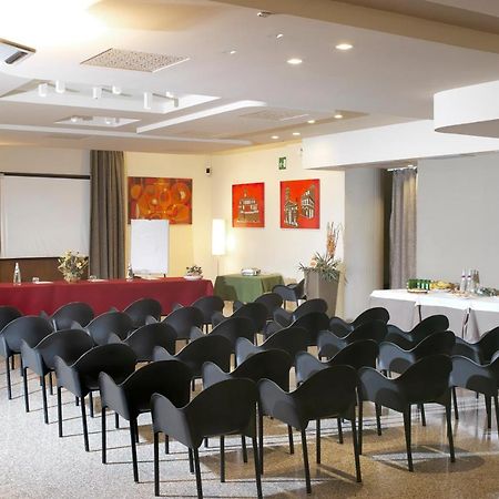 Hotel Ristorante Alcide Poggibonsi Luaran gambar
