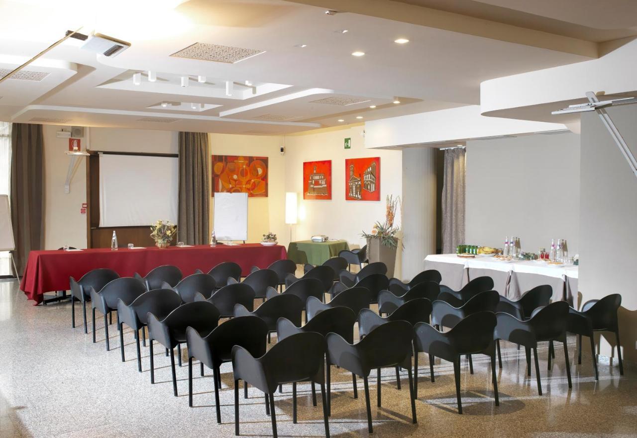 Hotel Ristorante Alcide Poggibonsi Luaran gambar