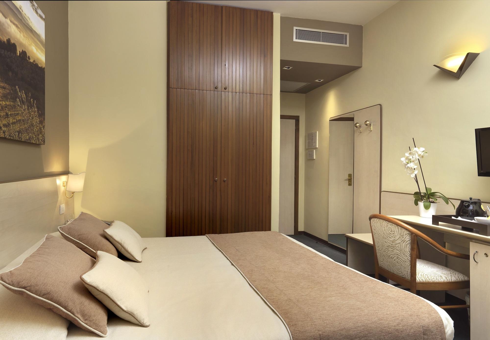 Hotel Ristorante Alcide Poggibonsi Luaran gambar