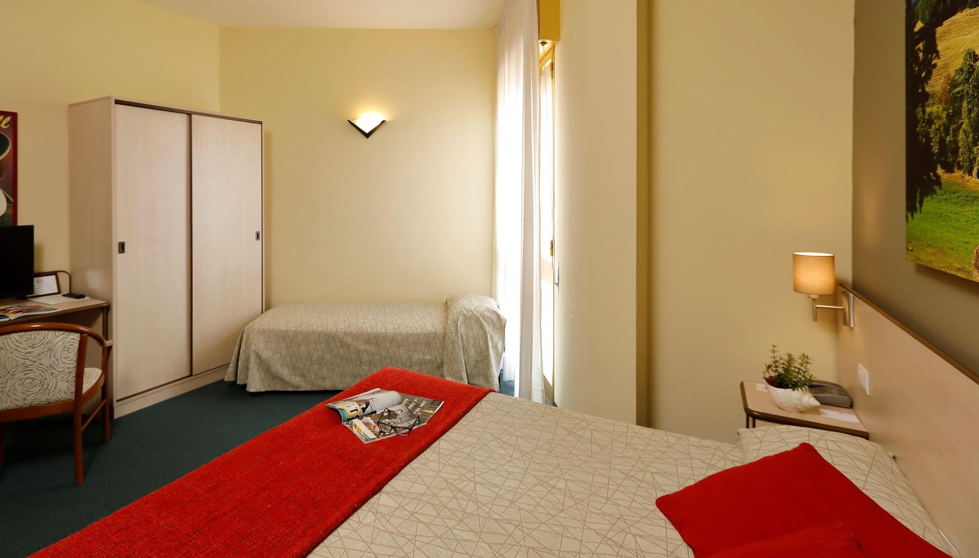 Hotel Ristorante Alcide Poggibonsi Luaran gambar