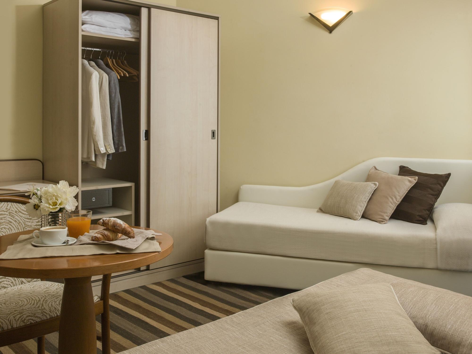 Hotel Ristorante Alcide Poggibonsi Luaran gambar