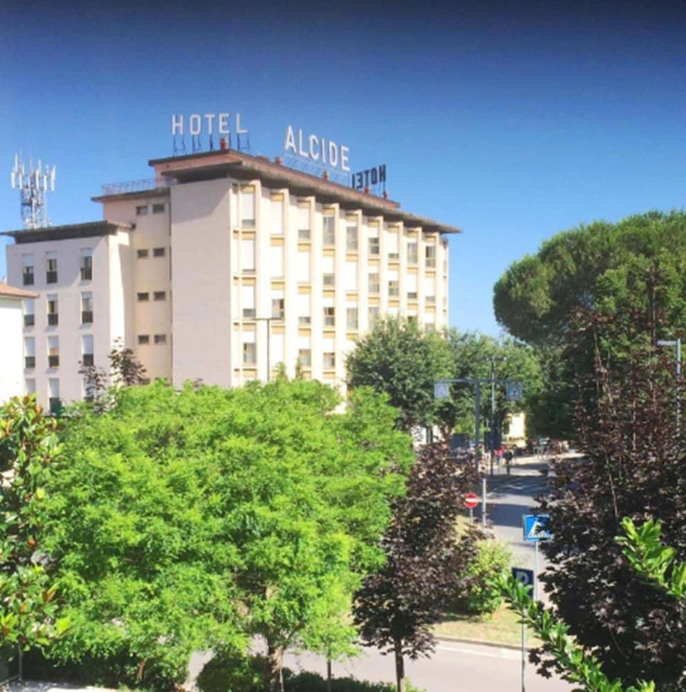 Hotel Ristorante Alcide Poggibonsi Luaran gambar