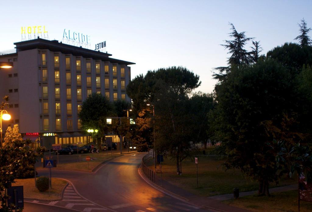 Hotel Ristorante Alcide Poggibonsi Luaran gambar
