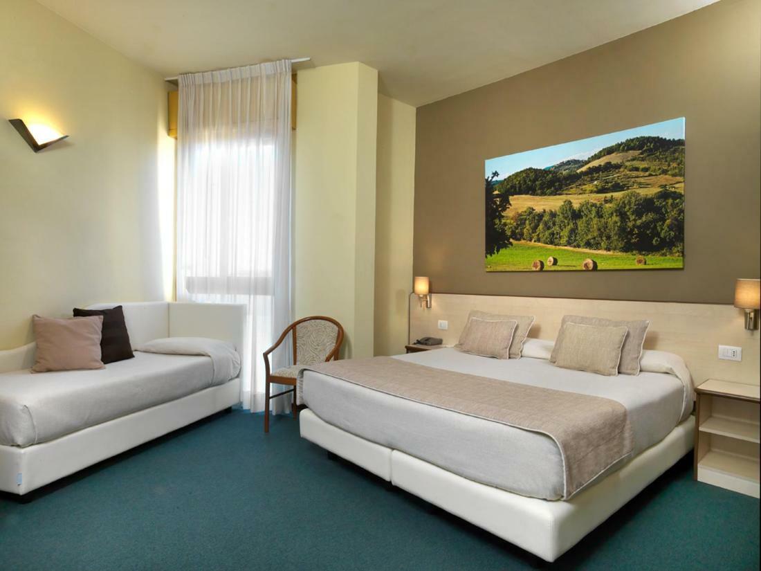Hotel Ristorante Alcide Poggibonsi Luaran gambar