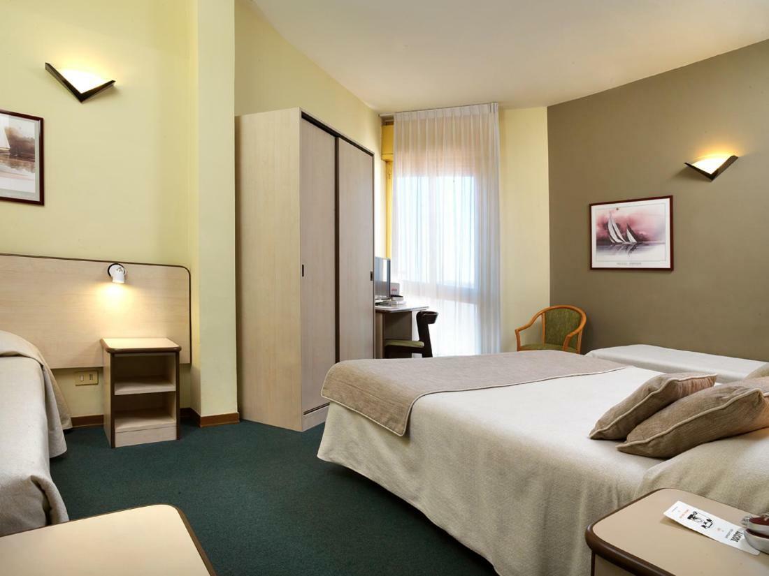Hotel Ristorante Alcide Poggibonsi Luaran gambar